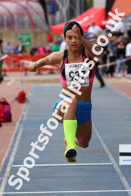 Womens senior triple jump, North Eastern Champs, Gateshead Stadium. Photo: David T. Hewitson/Sports for All Pics